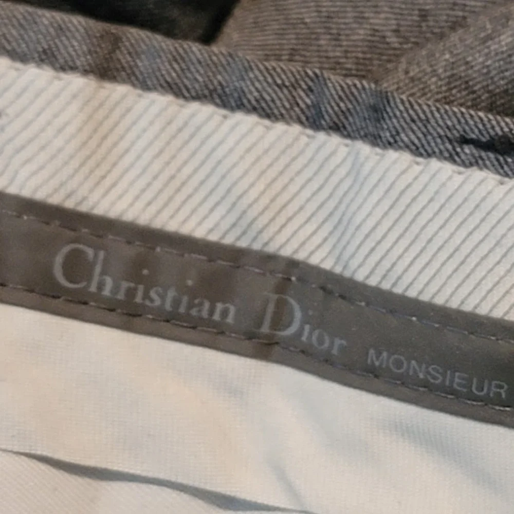 Christian Dior Vintage Wool 40L 2 pc. Suit Jacket Pants Grey Cuffed Pleated